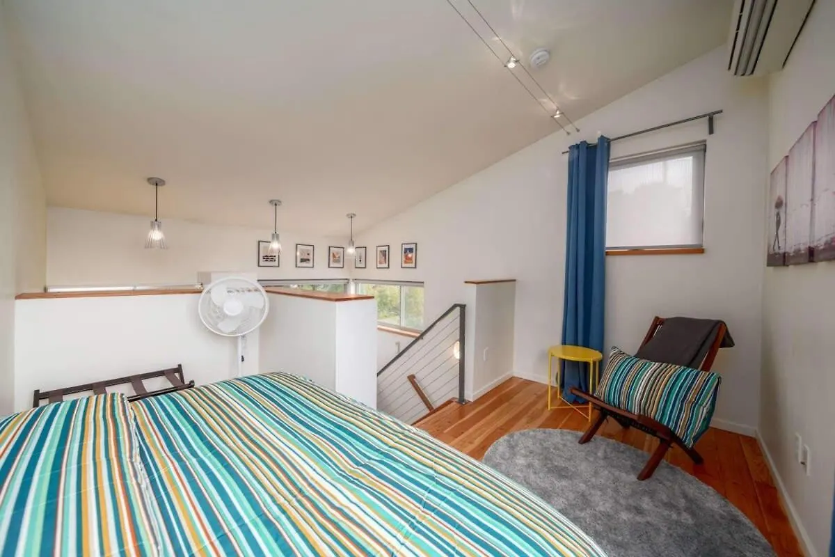 #Stayinmydistrict Buckman Bright Spacious Townhome Portland