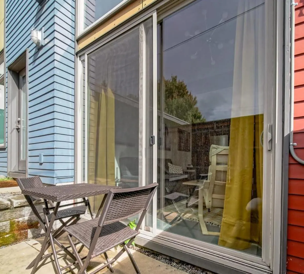 Semesterbostad #Stayinmydistrict Buckman Bright Spacious Townhome Portland